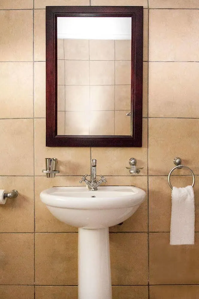 Amani Guest Lodge Port Elizabeth 4*,